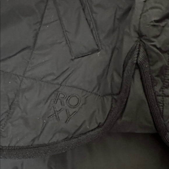 ROXY Boxy Black Quilted Zip-Front Jacket NWT L - Picture 3 of 5